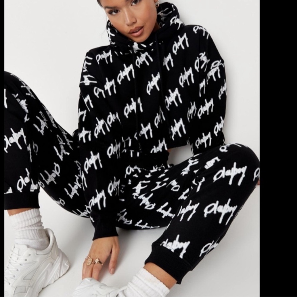 PLAYBOY Crop Top Hoodie PLAYBOY Repeat Print Sweatshirt.PB So Soft